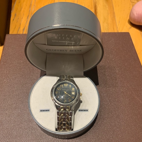 Geoffrey Beene Other - Geoffrey Beene - silver watch with case